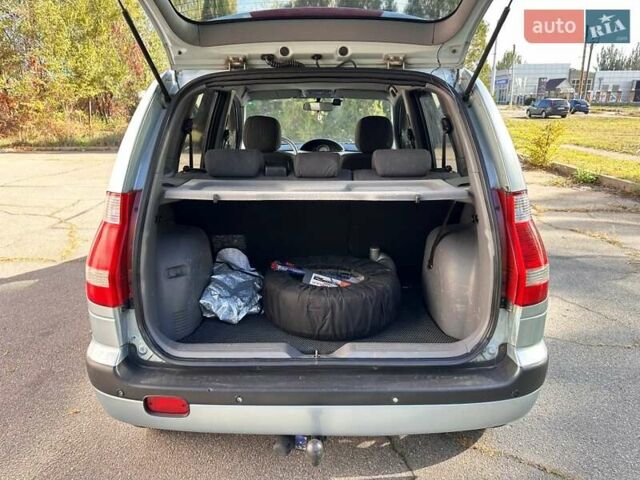 Зеленый Хендай Матрикс, объемом двигателя 1.6 л и пробегом 215 тыс. км за 5000 $, фото 15 на Automoto.ua