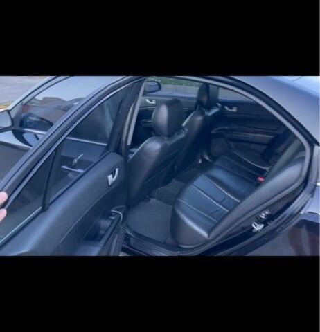 Черный Хендай НФ, объемом двигателя 3.3 л и пробегом 470 тыс. км за 5500 $, фото 7 на Automoto.ua