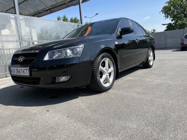 Черный Хендай НФ, объемом двигателя 3.3 л и пробегом 470 тыс. км за 5500 $, фото 3 на Automoto.ua