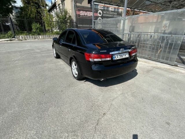 Черный Хендай НФ, объемом двигателя 3.3 л и пробегом 470 тыс. км за 5500 $, фото 1 на Automoto.ua