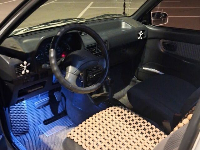 Белый Хендай Пони, объемом двигателя 1.5 л и пробегом 230 тыс. км за 2000 $, фото 5 на Automoto.ua