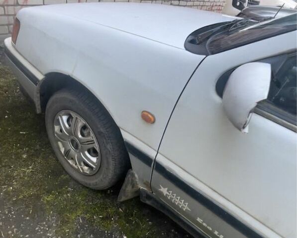 Белый Хендай Пони, объемом двигателя 1.5 л и пробегом 260 тыс. км за 450 $, фото 4 на Automoto.ua