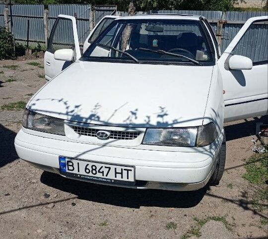 Хендай Пони 1992 в Александрие на Automoto.ua Белый Хендай Пони, объемом двигателя 1.5 л и пробегом 1 тыс. км за 1000 $, фото 3 на Automoto.ua