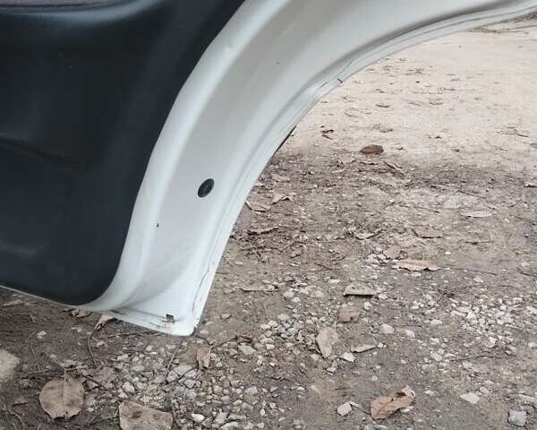 Белый Хендай Пони, объемом двигателя 1.5 л и пробегом 300 тыс. км за 1776 $, фото 2 на Automoto.ua