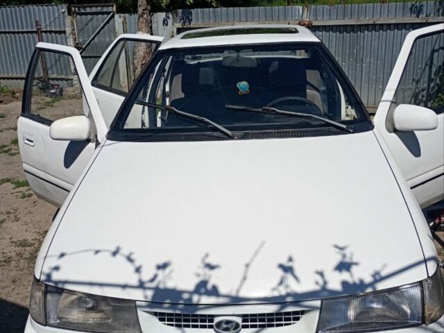 Хендай Пони 1992 в Александрие на Automoto.ua Белый Хендай Пони, объемом двигателя 1.5 л и пробегом 1 тыс. км за 1000 $, фото 2 на Automoto.ua