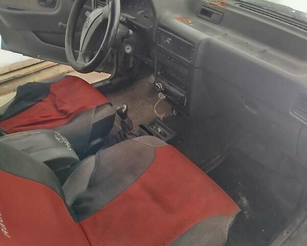 Белый Хендай Пони, объемом двигателя 1.5 л и пробегом 250 тыс. км за 600 $, фото 4 на Automoto.ua