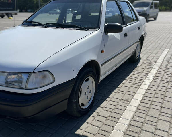 Белый Хендай Пони, объемом двигателя 1.5 л и пробегом 222 тыс. км за 1799 $, фото 9 на Automoto.ua