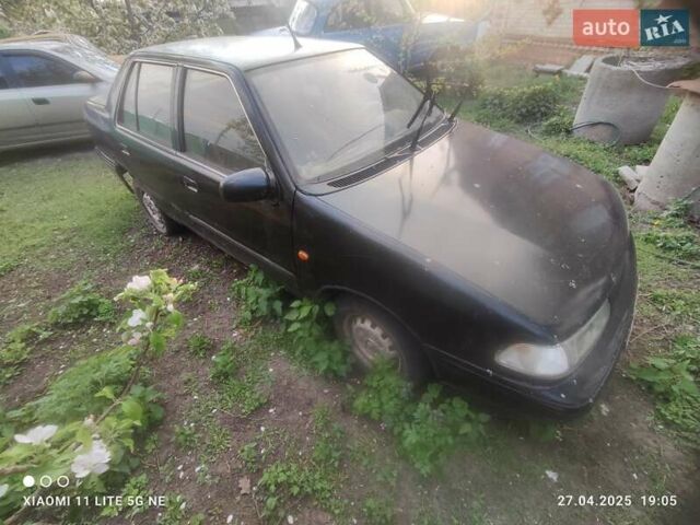 Черный Хендай Пони, объемом двигателя 1.5 л и пробегом 290 тыс. км за 270 $, фото 1 на Automoto.ua