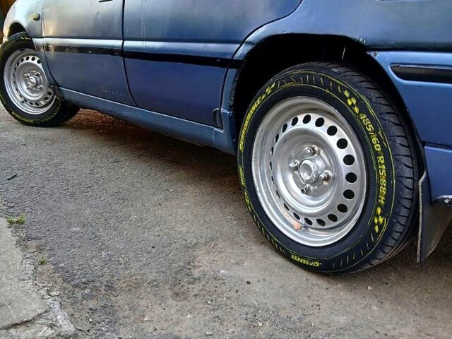 Хендай Пони, объемом двигателя 1.5 л и пробегом 0 тыс. км за 250 $, фото 7 на Automoto.ua