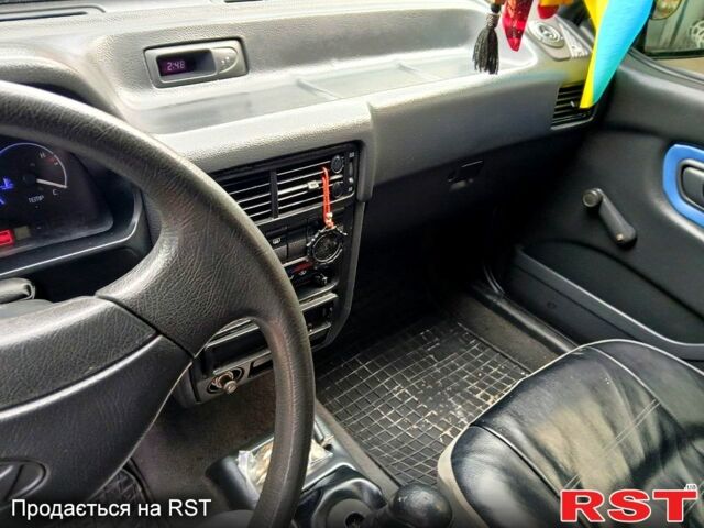 Хендай Пони, объемом двигателя 1.5 л и пробегом 0 тыс. км за 250 $, фото 3 на Automoto.ua