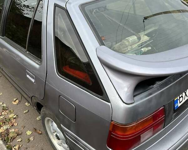 Сірий Хендай Поні, об'ємом двигуна 1.5 л та пробігом 250 тис. км за 1450 $, фото 6 на Automoto.ua