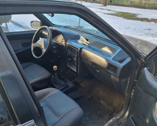 Сірий Хендай Поні, об'ємом двигуна 1.5 л та пробігом 200 тис. км за 1200 $, фото 5 на Automoto.ua