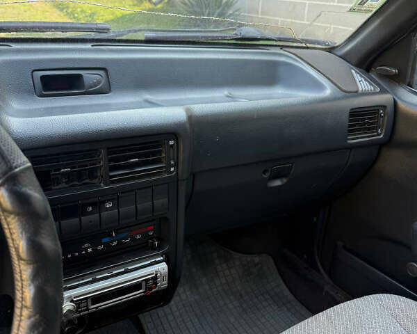 Серый Хендай Пони, объемом двигателя 1.5 л и пробегом 473 тыс. км за 900 $, фото 8 на Automoto.ua