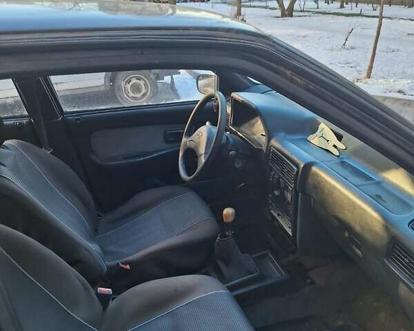 Сірий Хендай Поні, об'ємом двигуна 1.5 л та пробігом 200 тис. км за 1200 $, фото 6 на Automoto.ua