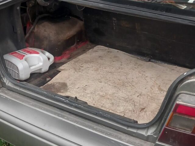 Серый Хендай Пони, объемом двигателя 1.5 л и пробегом 375 тыс. км за 382 $, фото 2 на Automoto.ua