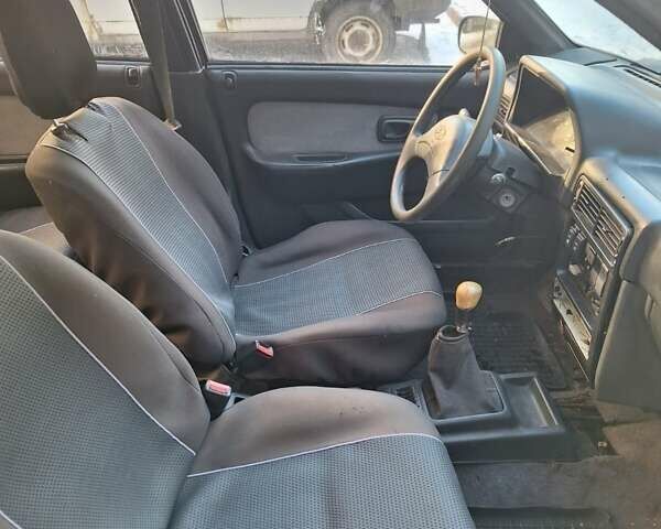 Сірий Хендай Поні, об'ємом двигуна 1.5 л та пробігом 200 тис. км за 1200 $, фото 4 на Automoto.ua