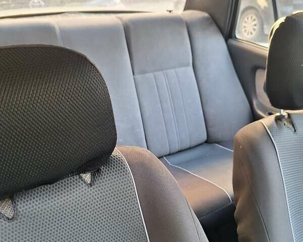 Сірий Хендай Поні, об'ємом двигуна 1.5 л та пробігом 200 тис. км за 1200 $, фото 9 на Automoto.ua