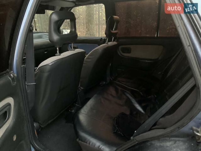 Синий Хендай Пони, объемом двигателя 1.47 л и пробегом 300 тыс. км за 1000 $, фото 4 на Automoto.ua