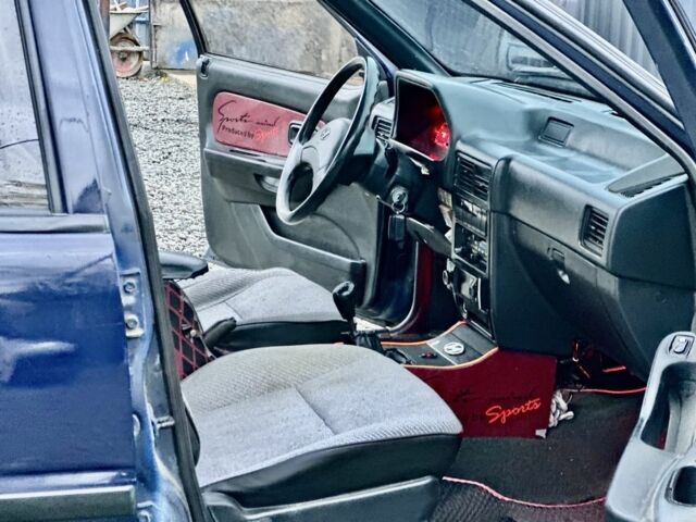 Синій Хендай Поні, об'ємом двигуна 1.5 л та пробігом 221 тис. км за 1200 $, фото 19 на Automoto.ua