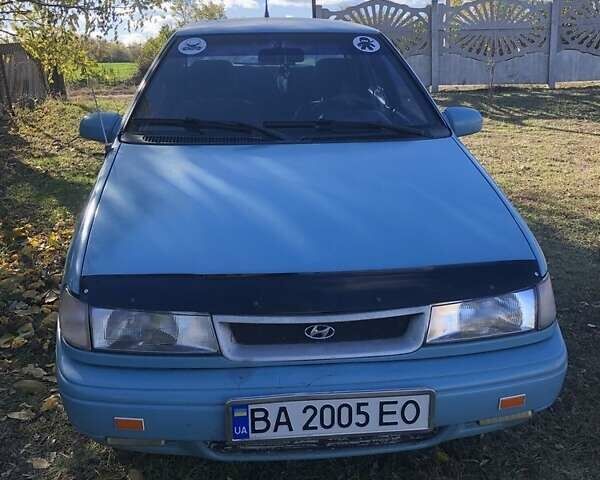 Синий Хендай Пони, объемом двигателя 1.5 л и пробегом 315 тыс. км за 1100 $, фото 5 на Automoto.ua