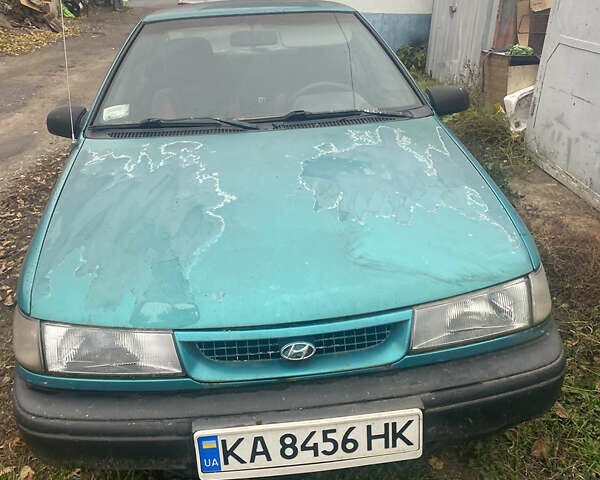 Зеленый Хендай Пони, объемом двигателя 1.5 л и пробегом 230 тыс. км за 1100 $, фото 2 на Automoto.ua