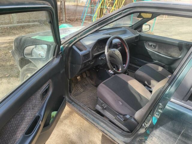 Зеленый Хендай Пони, объемом двигателя 1.5 л и пробегом 42 тыс. км за 1800 $, фото 4 на Automoto.ua