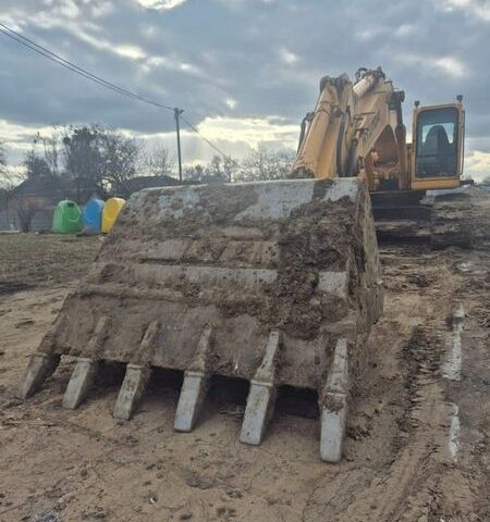 Желтый Хендай Робекс, объемом двигателя 8.3 л и пробегом 16 тыс. км за 47600 $, фото 9 на Automoto.ua