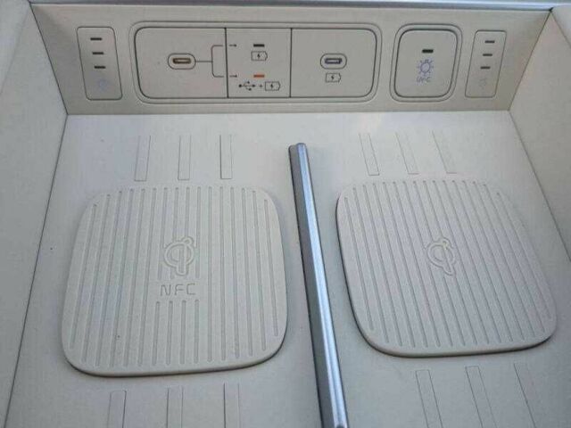 Белый Хендай Санта Фе, объемом двигателя 2.5 л и пробегом 11 тыс. км за 15200 $, фото 17 на Automoto.ua