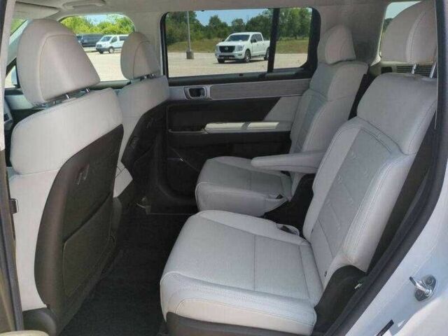 Белый Хендай Санта Фе, объемом двигателя 2.5 л и пробегом 11 тыс. км за 15200 $, фото 14 на Automoto.ua