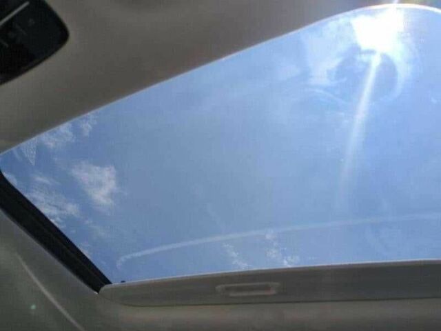 Белый Хендай Санта Фе, объемом двигателя 2.5 л и пробегом 11 тыс. км за 15200 $, фото 16 на Automoto.ua