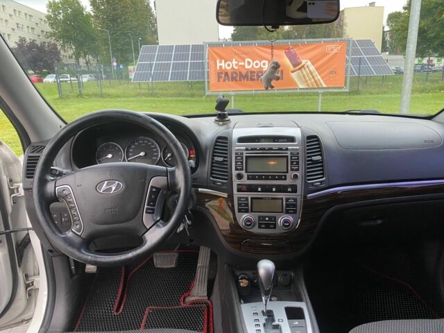 Хендай Санта Фе 2012 в Харькове на Automoto.ua Белый Хендай Санта Фе, объемом двигателя 2.2 л и пробегом 159 тыс. км за 14003 $, фото 8 на Automoto.ua