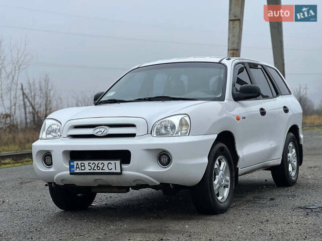 Білий Хендай Санта Фе, об'ємом двигуна 1.99 л та пробігом 280 тис. км за 5700 $, фото 1 на Automoto.ua