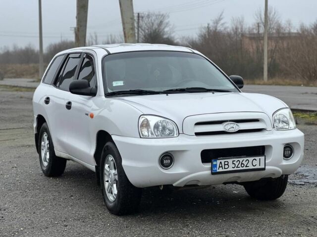 Белый Хендай Санта Фе, объемом двигателя 2 л и пробегом 280 тыс. км за 5700 $, фото 4 на Automoto.ua