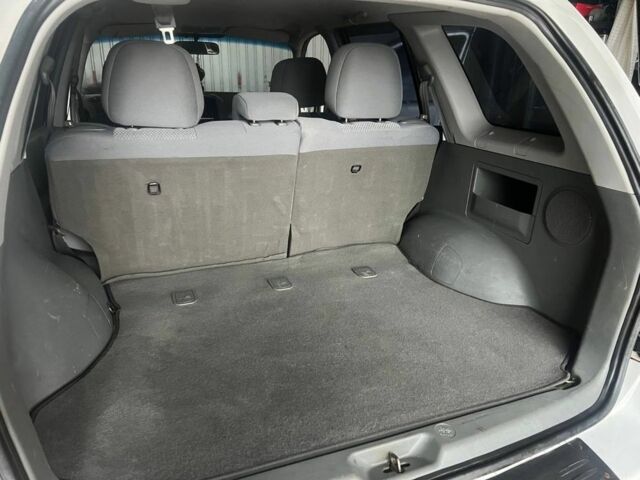 Белый Хендай Санта Фе, объемом двигателя 2 л и пробегом 280 тыс. км за 5700 $, фото 18 на Automoto.ua