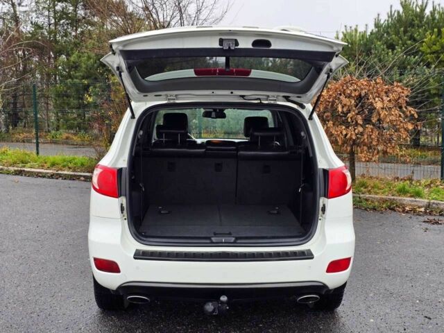 Белый Хендай Санта Фе, объемом двигателя 2.19 л и пробегом 269 тыс. км за 8999 $, фото 10 на Automoto.ua