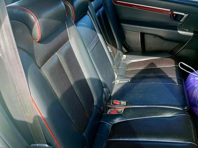 Белый Хендай Санта Фе, объемом двигателя 2.2 л и пробегом 188 тыс. км за 9800 $, фото 1 на Automoto.ua