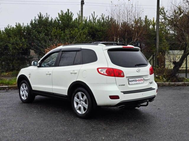 Белый Хендай Санта Фе, объемом двигателя 2.19 л и пробегом 269 тыс. км за 8999 $, фото 9 на Automoto.ua
