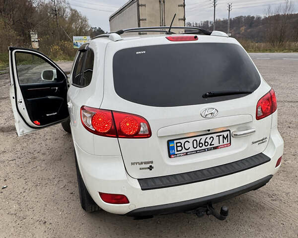 Белый Хендай Санта Фе, объемом двигателя 2.2 л и пробегом 265 тыс. км за 9500 $, фото 2 на Automoto.ua