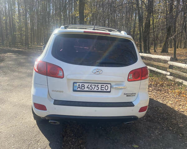 Білий Хендай Санта Фе, об'ємом двигуна 2.66 л та пробігом 250 тис. км за 9200 $, фото 5 на Automoto.ua