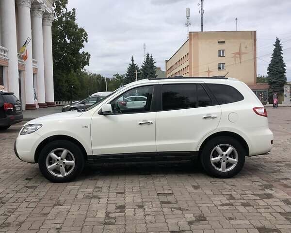 Белый Хендай Санта Фе, объемом двигателя 2.2 л и пробегом 206 тыс. км за 9200 $, фото 6 на Automoto.ua
