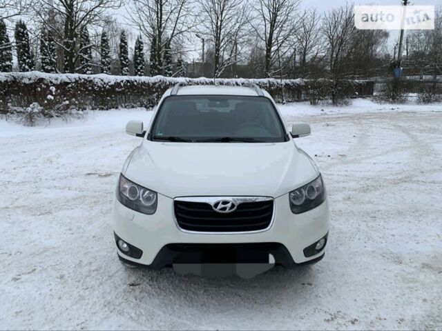 Білий Хендай Санта Фе, об'ємом двигуна 2.2 л та пробігом 201 тис. км за 13300 $, фото 20 на Automoto.ua