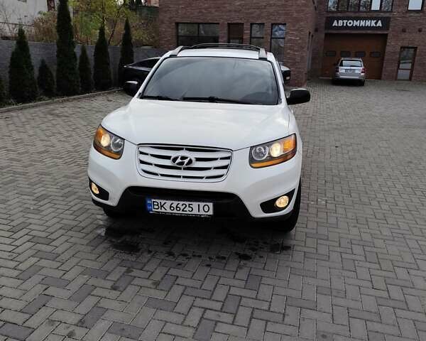 Білий Хендай Санта Фе, об'ємом двигуна 2.4 л та пробігом 320 тис. км за 8300 $, фото 3 на Automoto.ua
