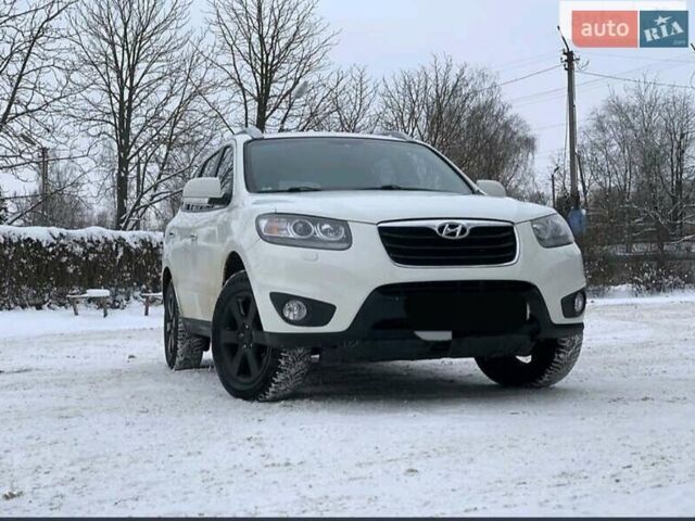 Білий Хендай Санта Фе, об'ємом двигуна 2.2 л та пробігом 201 тис. км за 13300 $, фото 18 на Automoto.ua