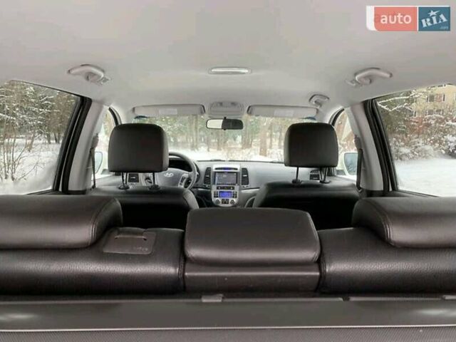 Білий Хендай Санта Фе, об'ємом двигуна 2.2 л та пробігом 201 тис. км за 13300 $, фото 6 на Automoto.ua