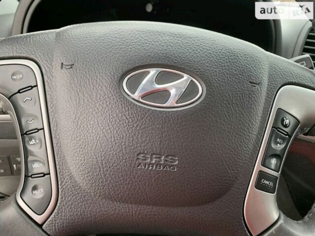 Білий Хендай Санта Фе, об'ємом двигуна 2.2 л та пробігом 201 тис. км за 13300 $, фото 14 на Automoto.ua