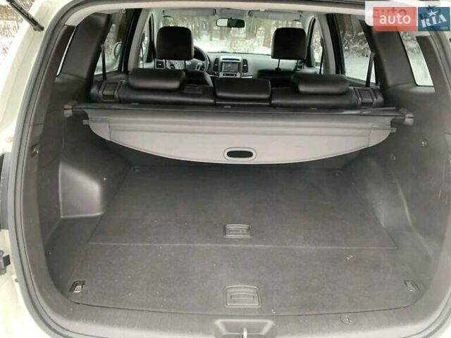 Білий Хендай Санта Фе, об'ємом двигуна 2.2 л та пробігом 201 тис. км за 13300 $, фото 8 на Automoto.ua