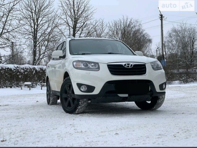 Білий Хендай Санта Фе, об'ємом двигуна 2.2 л та пробігом 201 тис. км за 13300 $, фото 19 на Automoto.ua