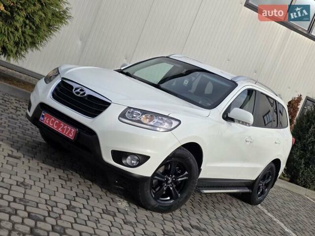 Белый Хендай Санта Фе, объемом двигателя 2.2 л и пробегом 211 тыс. км за 13850 $, фото 7 на Automoto.ua