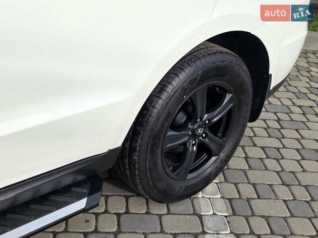 Белый Хендай Санта Фе, объемом двигателя 2.2 л и пробегом 211 тыс. км за 13850 $, фото 31 на Automoto.ua