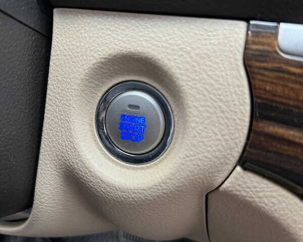 Білий Хендай Санта Фе, об'ємом двигуна 2.4 л та пробігом 98 тис. км за 13500 $, фото 46 на Automoto.ua